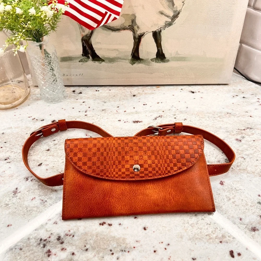 Saddle Pommel Bag- Wallet and Phone Holder - Starkenburg Company
